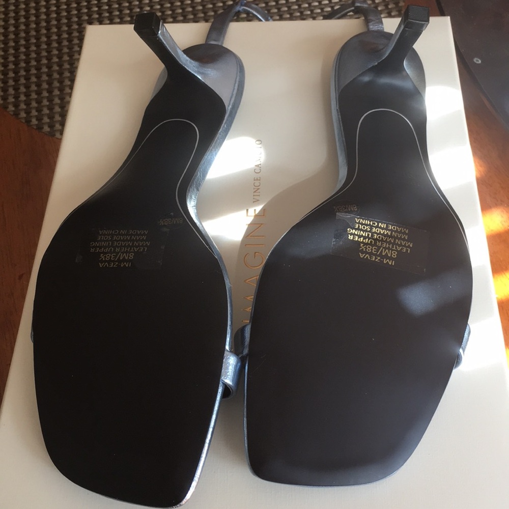 Vince Camuto IM-Zeva - Picture 3 of 5